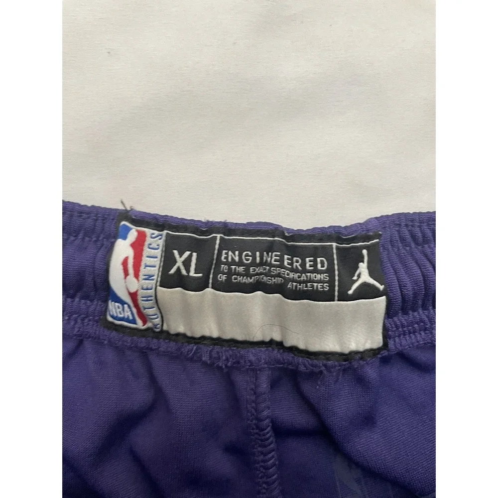 Charlotte Hornets Icon Edition YOUTH Nike NBA Swingman Shorts XL Purple‎